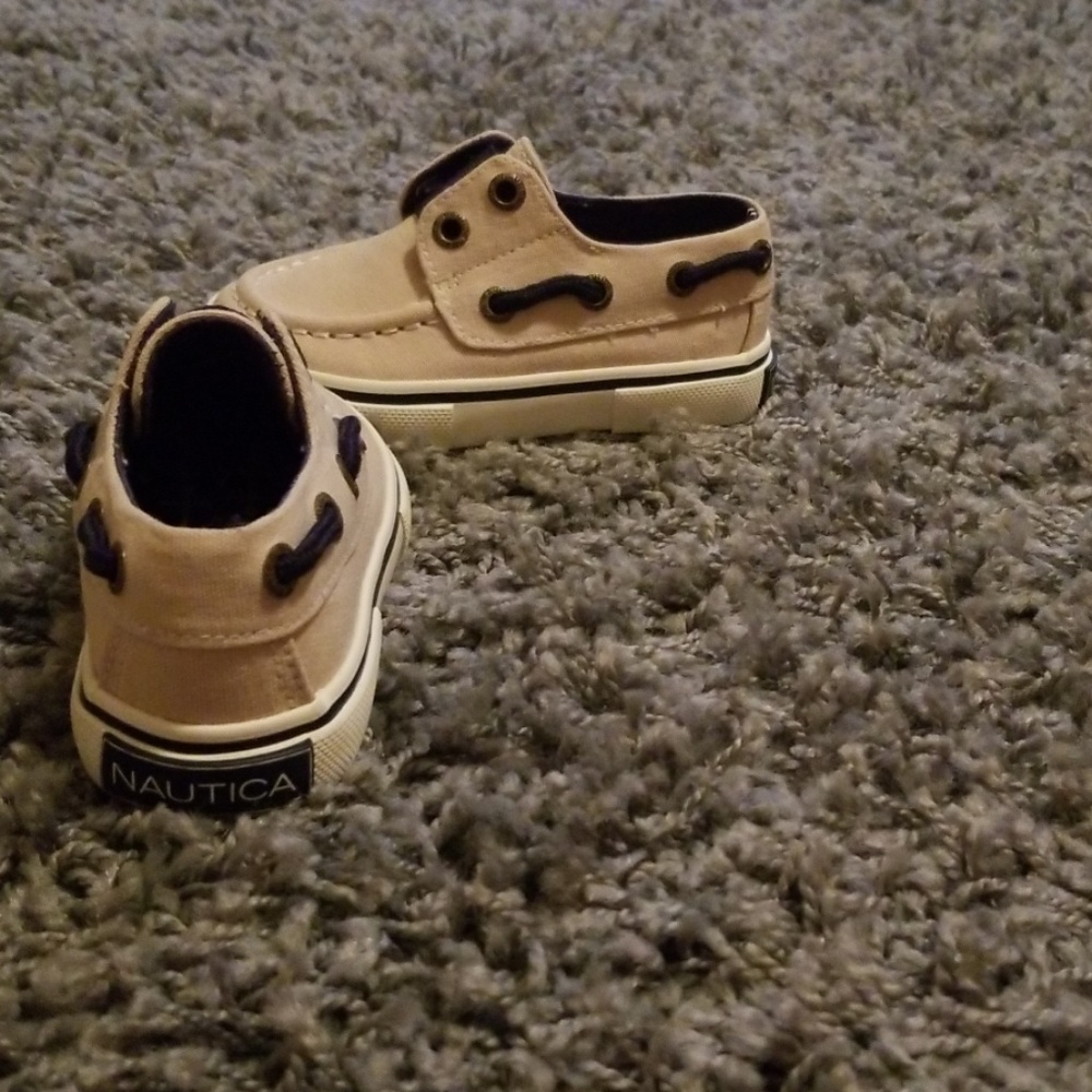 Toddler Nautica boat shoes